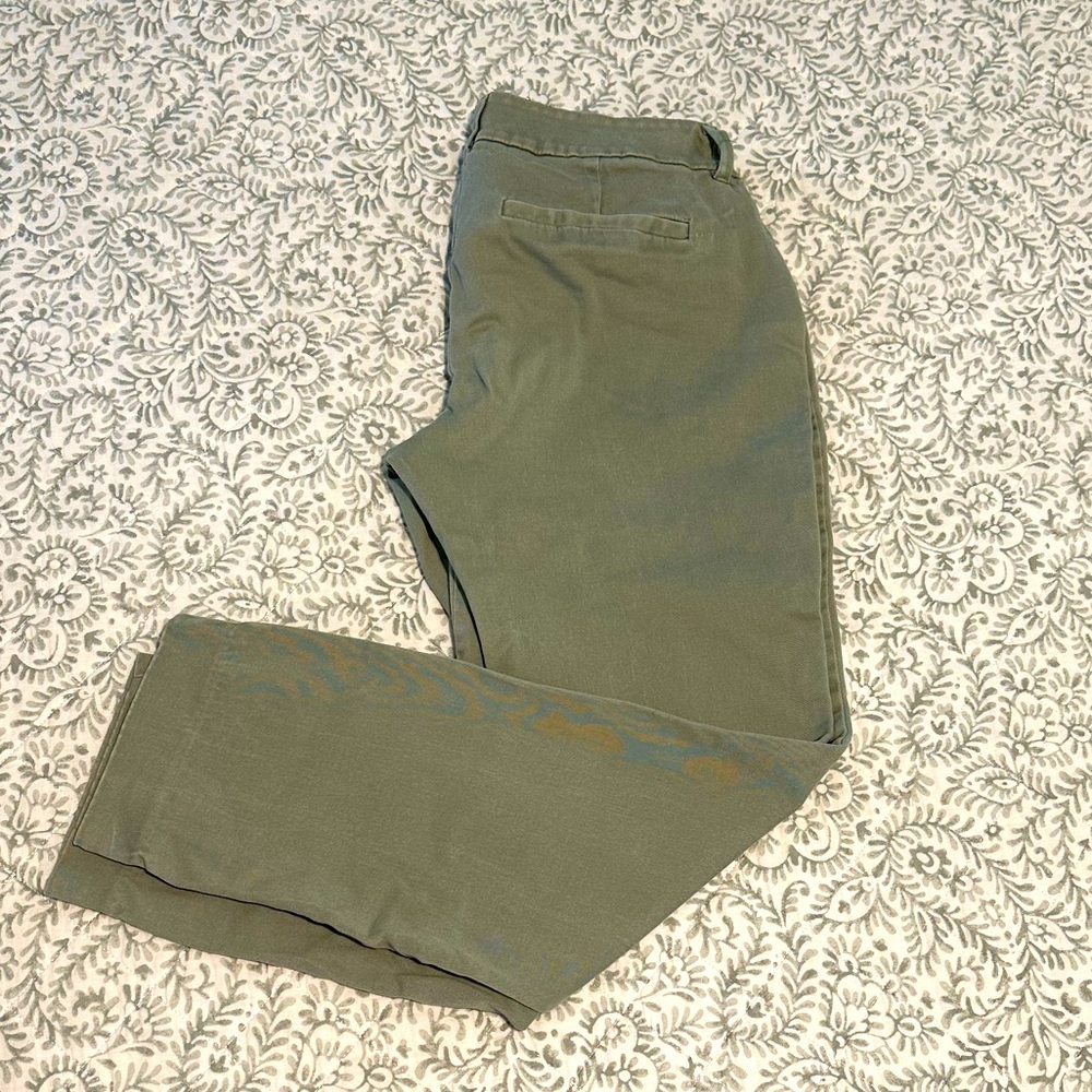 Old Navy ankle pants, olive green